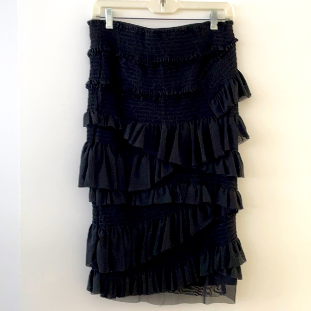 Ruffled elegant skirt